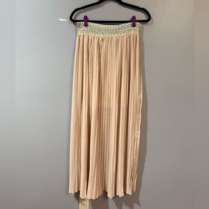 Chic Beige Maxi Skirt with Patterned Waistband